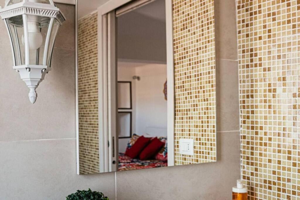 Ferienwohnung Attico In Pieno Centro Storico Di CTA Exterior foto