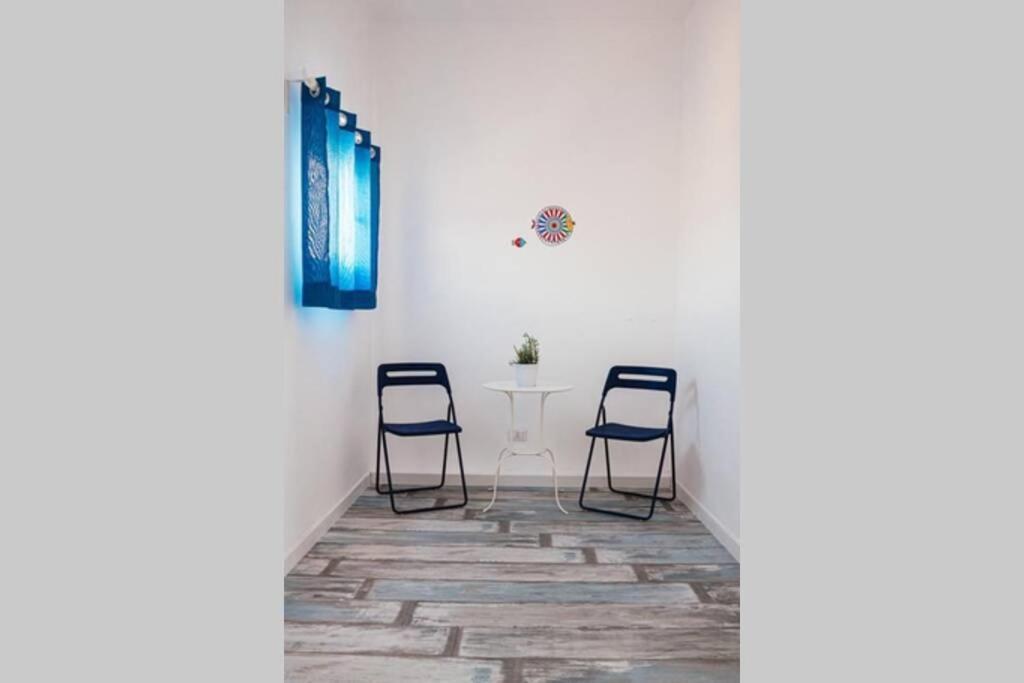Ferienwohnung Attico In Pieno Centro Storico Di CTA Exterior foto